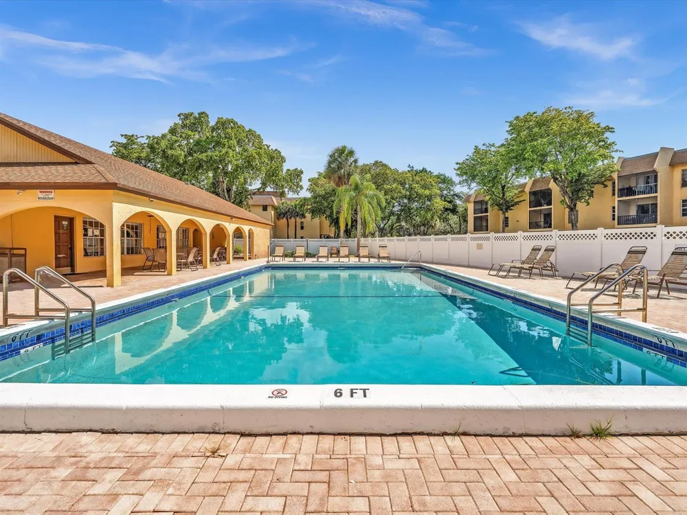 470 NW 20th Street Boca Raton, FL 33431