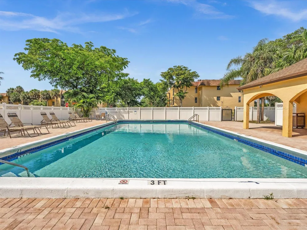 470 NW 20th Street Boca Raton, FL 33431