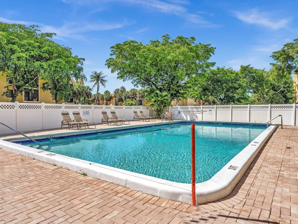 470 NW 20th Street Boca Raton, FL 33431