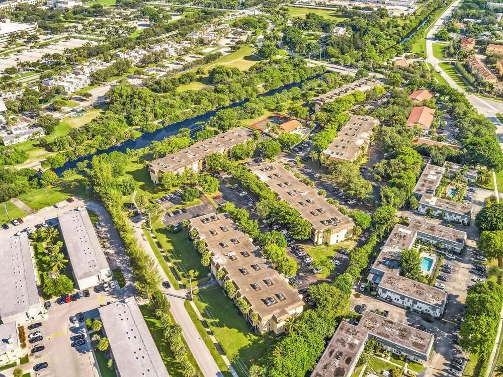 470 NW 20th Street Boca Raton, FL 33431
