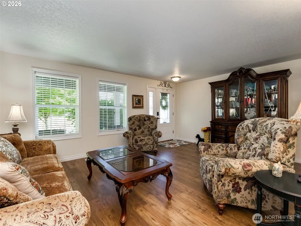 14700 NW 9th Place Vancouver, WA 98685