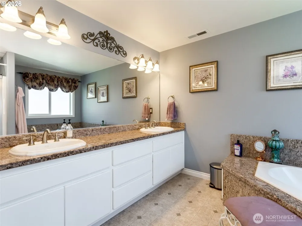 14700 NW 9th Place Vancouver, WA 98685
