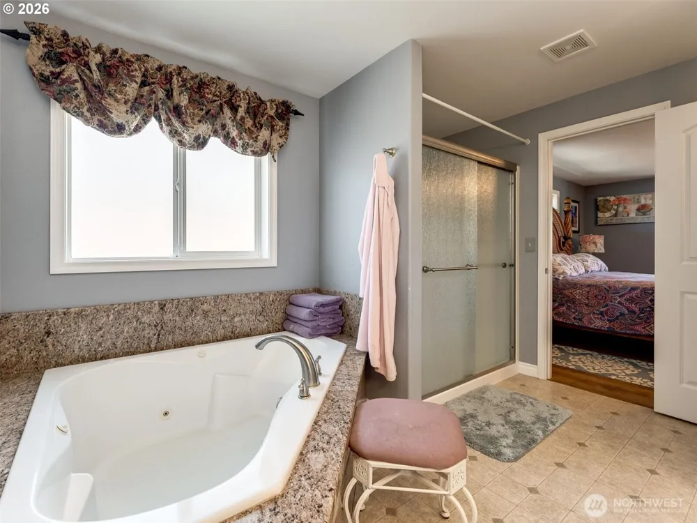 14700 NW 9th Place Vancouver, WA 98685