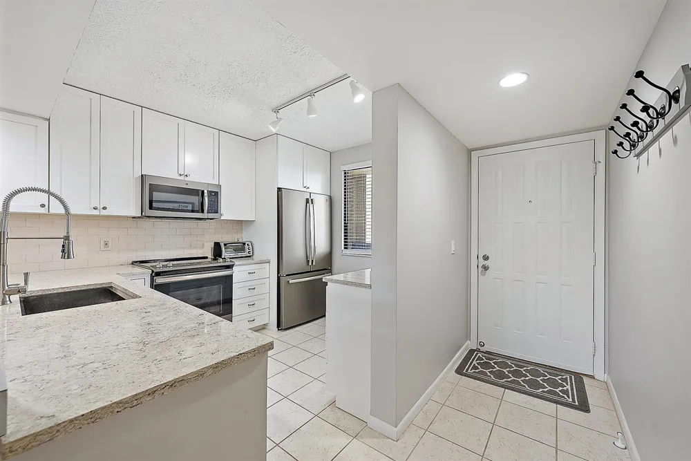 301 S Seas Drive #305 Jupiter, FL 33477