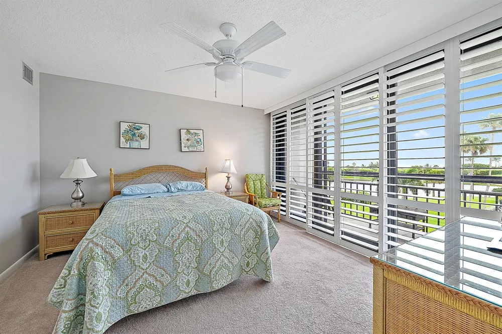 301 S Seas Drive #305 Jupiter, FL 33477
