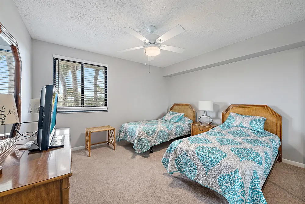 301 S Seas Drive #305 Jupiter, FL 33477