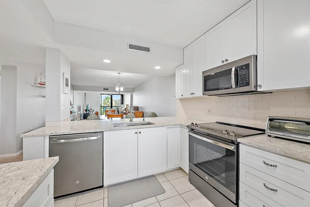 301 S Seas Drive #305 Jupiter, FL 33477