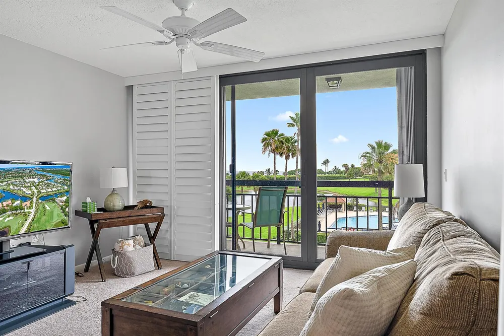 301 S Seas Drive #305 Jupiter, FL 33477