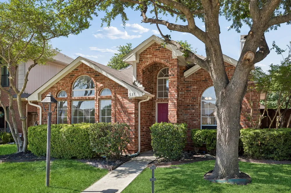 537 Raintree Circle Coppell, TX 75019