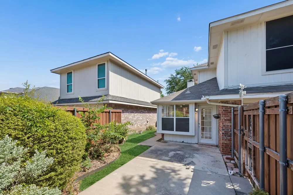 537 Raintree Circle Coppell, TX 75019