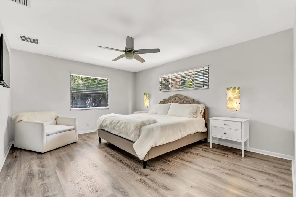 88 Pinehill Trail E Tequesta, FL 33469