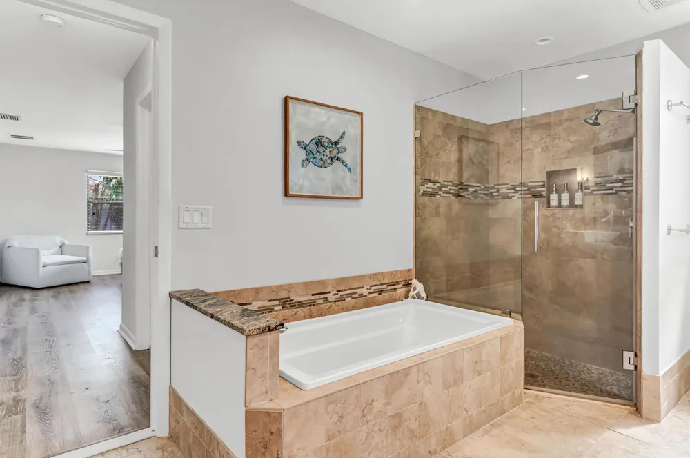 88 Pinehill Trail E Tequesta, FL 33469