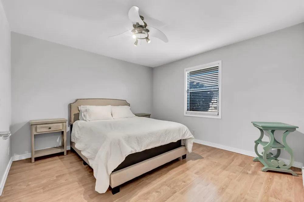 88 Pinehill Trail E Tequesta, FL 33469