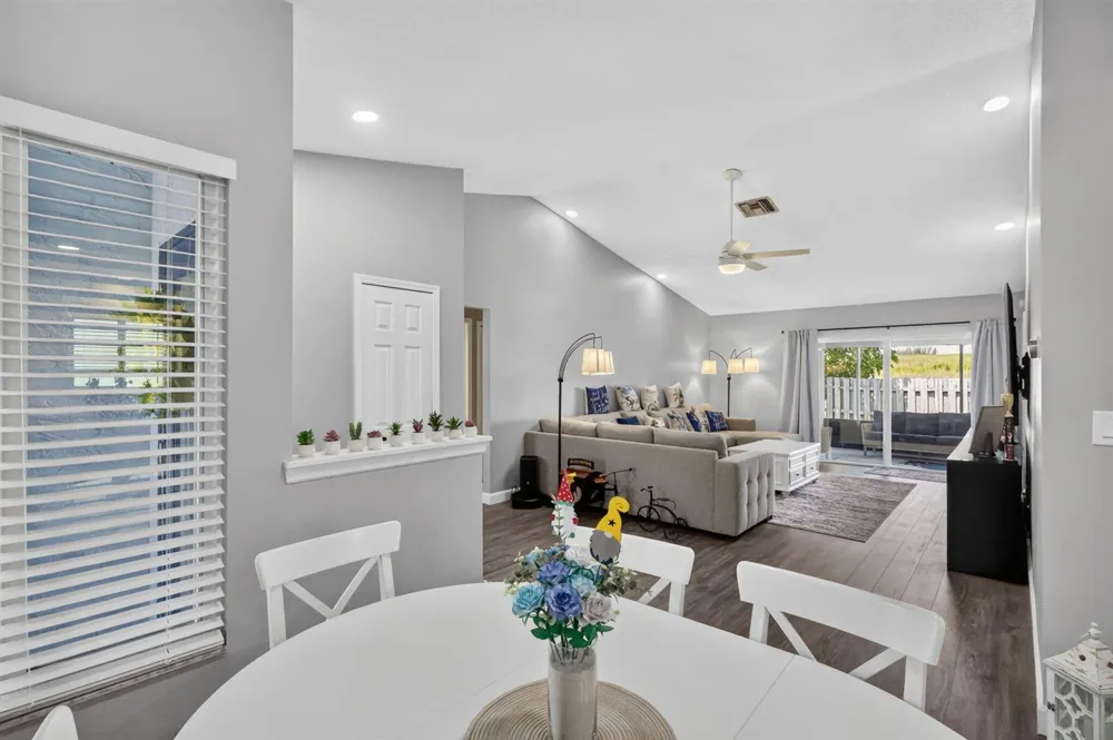 5108 Arbor Glen Circle Lake Worth, FL 33463