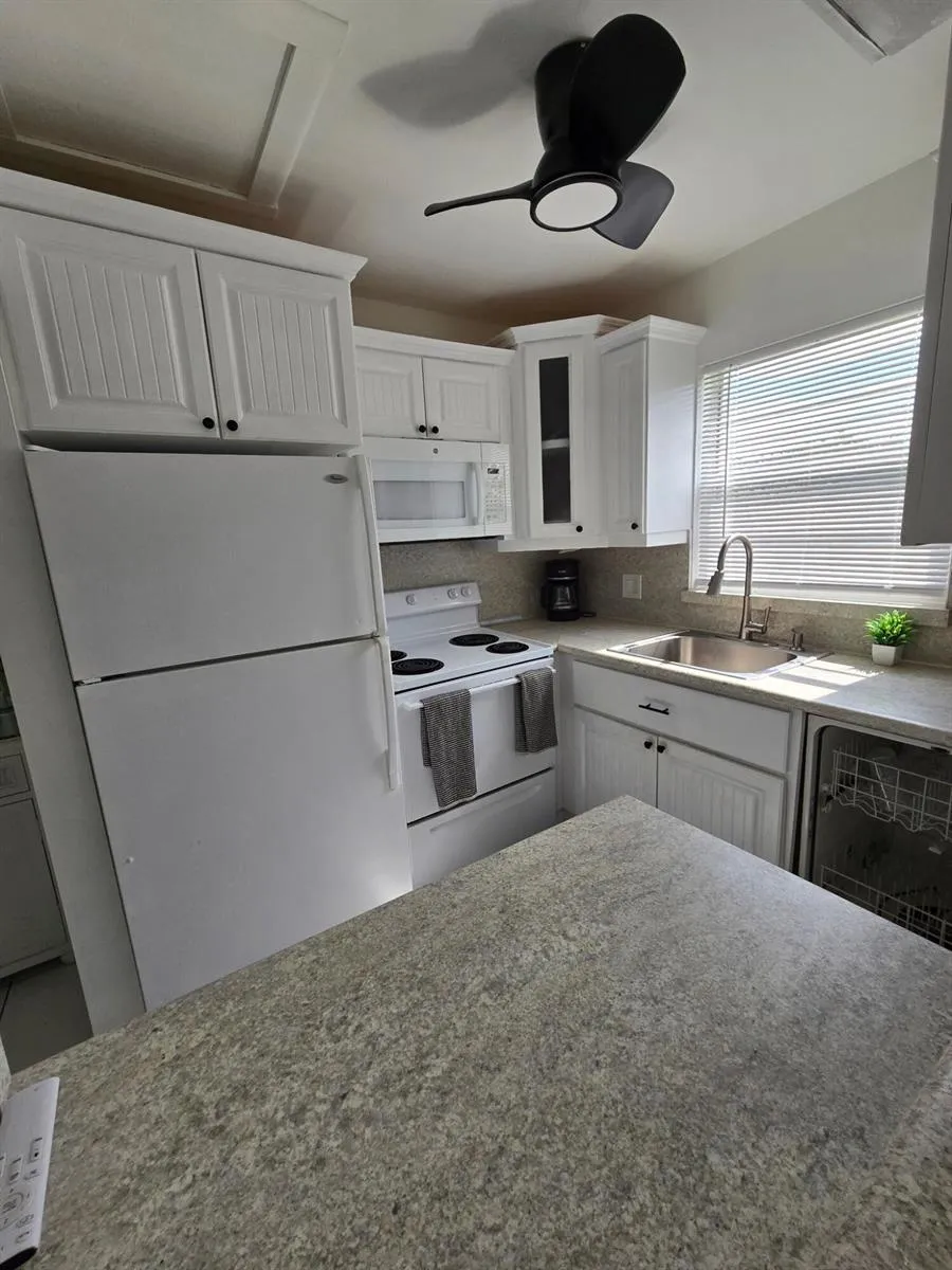 477 TILFORD V #477 Deerfield Beach, FL 33442
