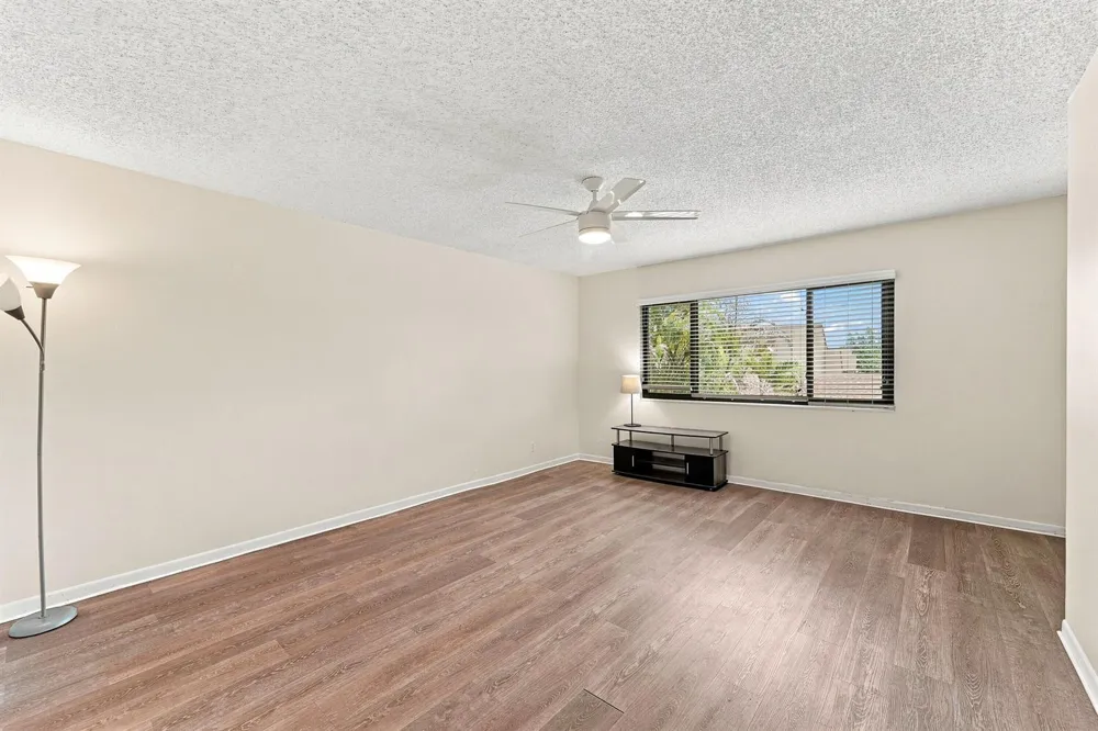 2975 NW 106th Avenue #3 Sunrise, FL 33322