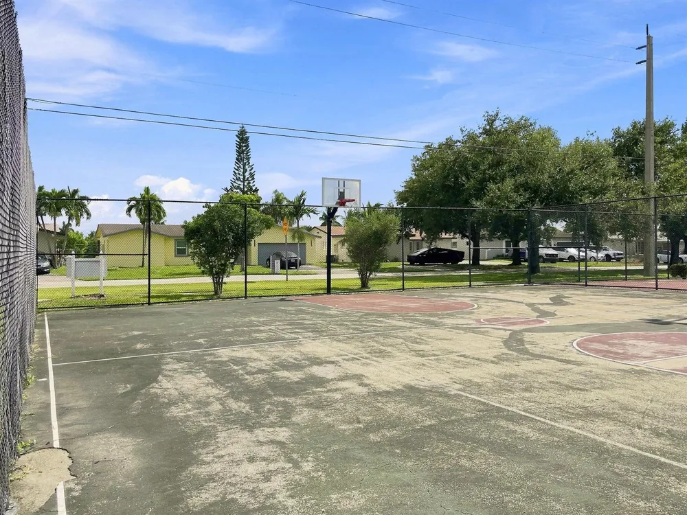 2975 NW 106th Avenue #3 Sunrise, FL 33322