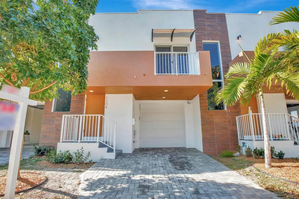 1102 S 20TH AVENUE #1102 Hollywood, FL 33020