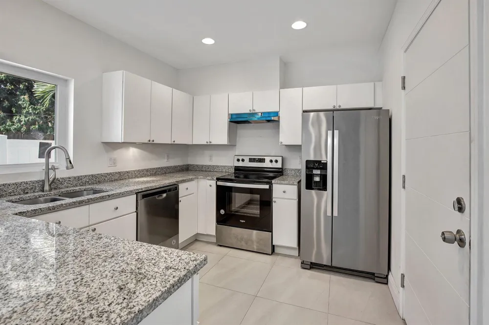 1102 S 20TH AVENUE #1102 Hollywood, FL 33020