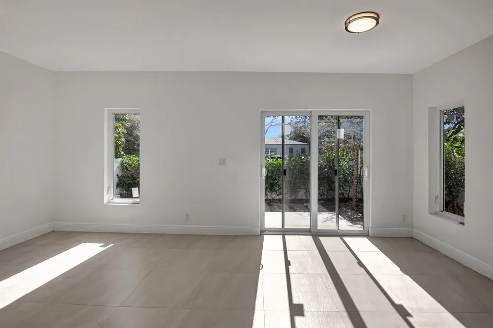 1102 S 20TH AVENUE #1102 Hollywood, FL 33020