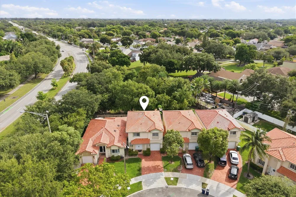 5880 SW 99th Terrace Cooper City, FL 33328