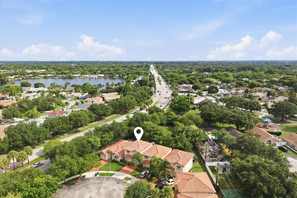 5880 SW 99th Terrace Cooper City, FL 33328