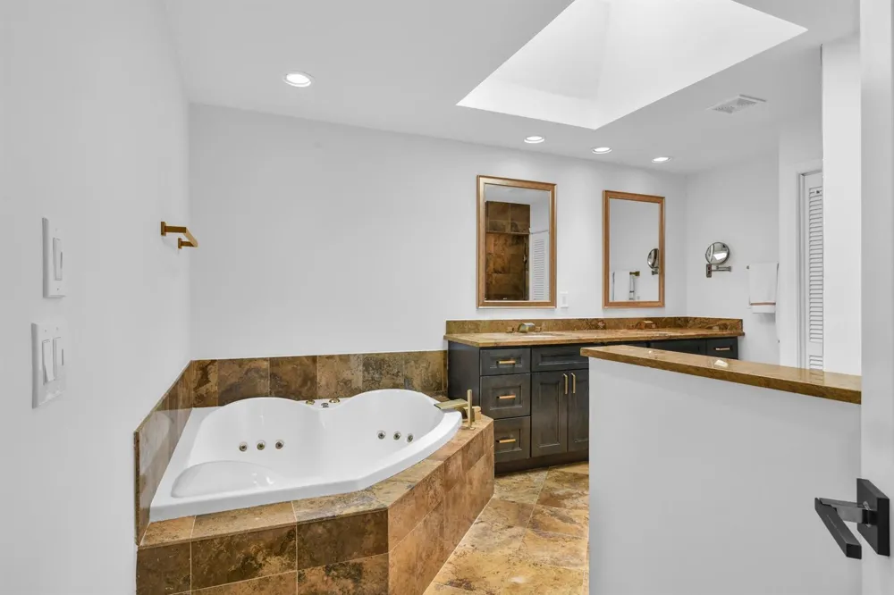 753 Villa Portofino Circle Deerfield Beach, FL 33442