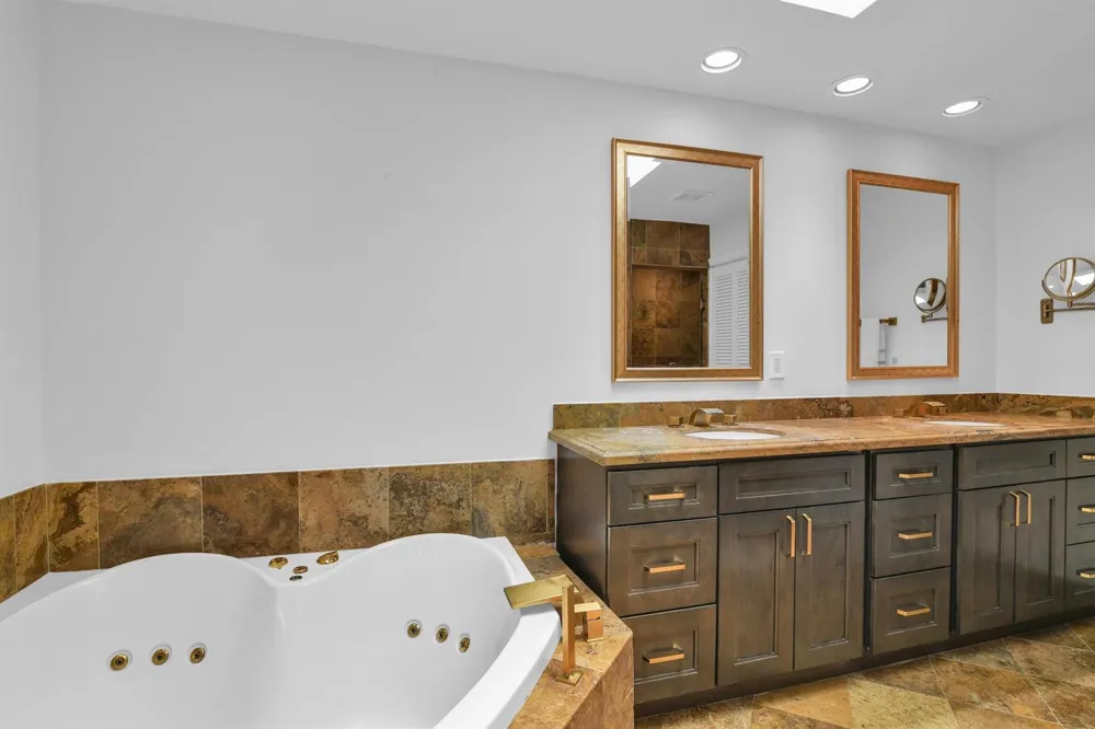 753 Villa Portofino Circle Deerfield Beach, FL 33442