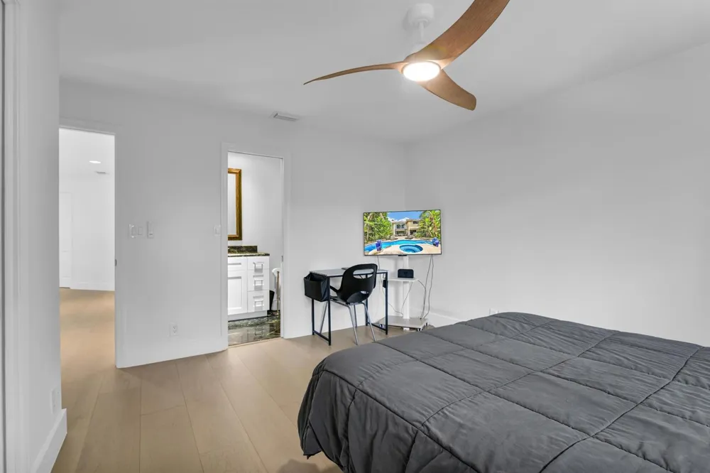 753 Villa Portofino Circle Deerfield Beach, FL 33442