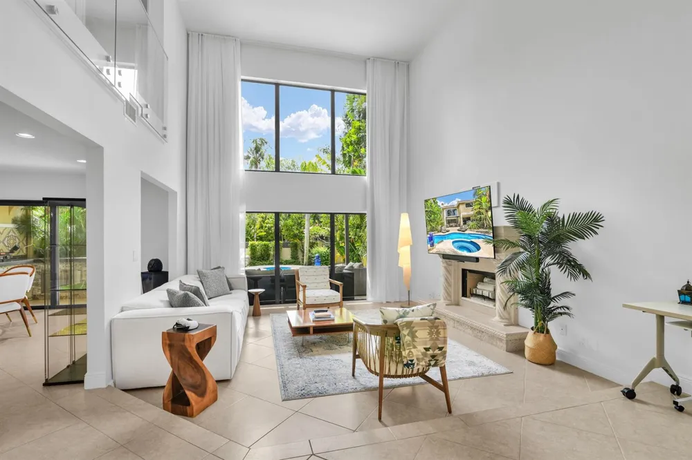 753 Villa Portofino Circle Deerfield Beach, FL 33442