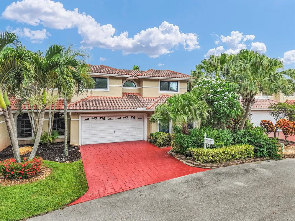 753 Villa Portofino Circle Deerfield Beach, FL 33442
