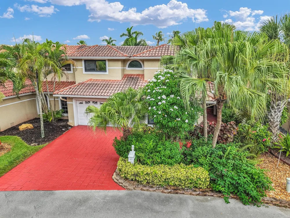 753 Villa Portofino Circle Deerfield Beach, FL 33442