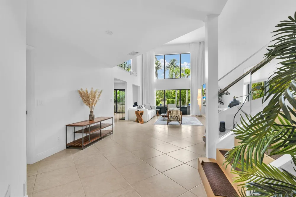 753 Villa Portofino Circle Deerfield Beach, FL 33442