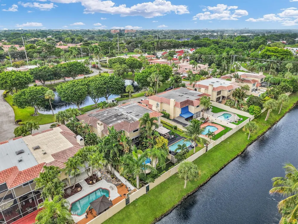 753 Villa Portofino Circle Deerfield Beach, FL 33442