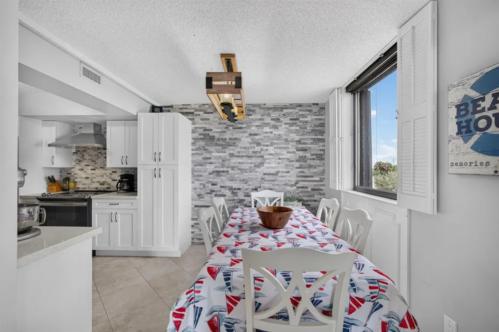 5380 Ocean Drive #2e Riviera Beach, FL 33404