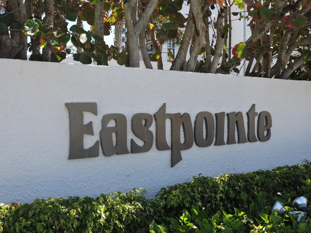 5380 Ocean Drive #2e Riviera Beach, FL 33404