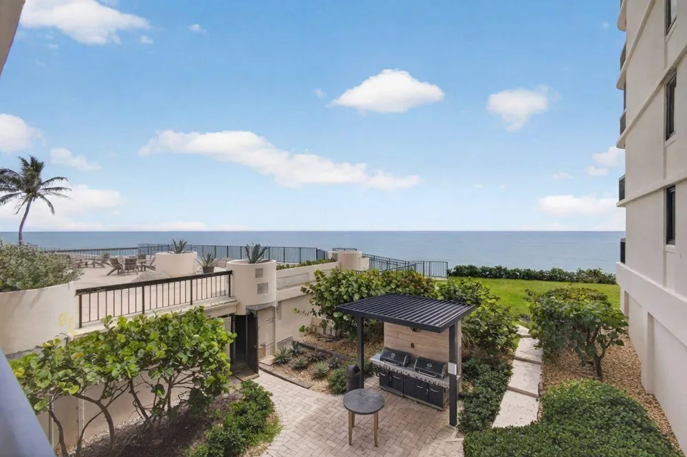 5380 Ocean Drive #2e Riviera Beach, FL 33404