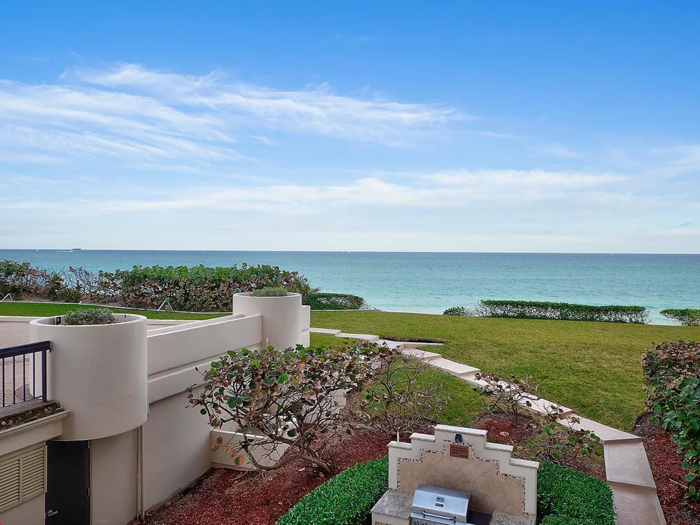 5380 Ocean Drive #2e Riviera Beach, FL 33404