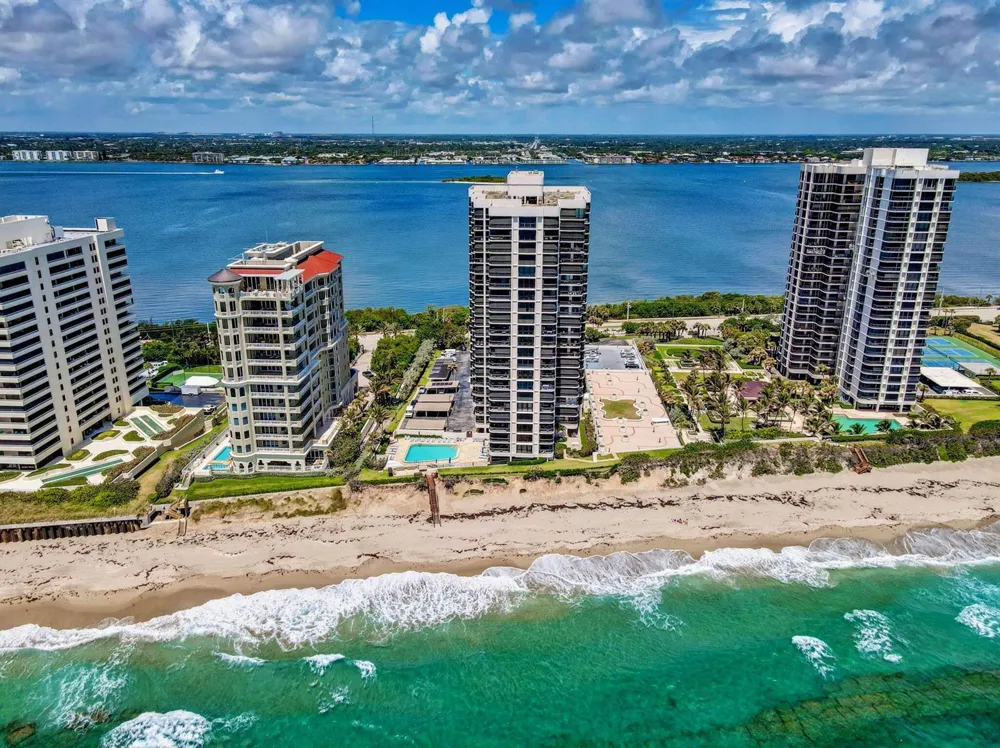 5380 Ocean Drive #2e Riviera Beach, FL 33404