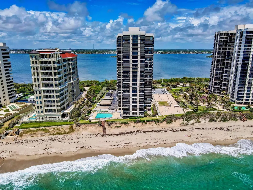 5380 Ocean Drive #2e Riviera Beach, FL 33404