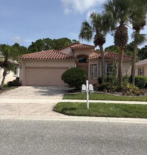 172 NW LAWTON ROAD
