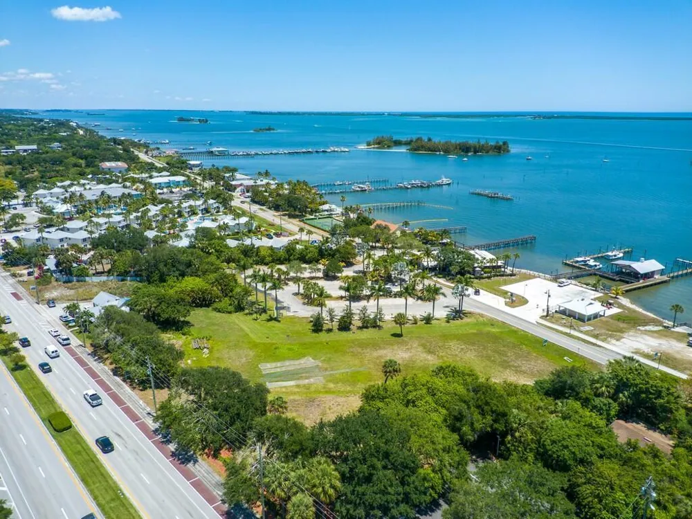 664 VOCELLE AVENUE Sebastian, FL 32958