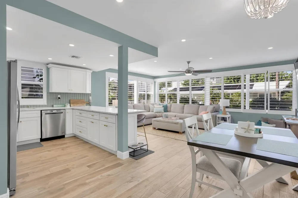 320 S OCEAN BOULEVARD #LP Delray Beach, FL 33483