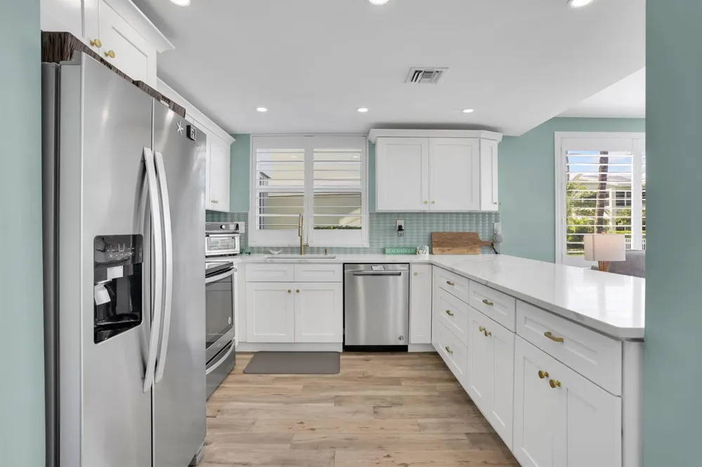 320 S OCEAN BOULEVARD #LP Delray Beach, FL 33483