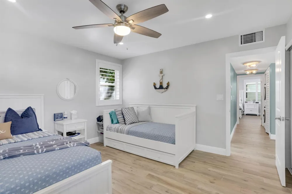 320 S OCEAN BOULEVARD #LP Delray Beach, FL 33483
