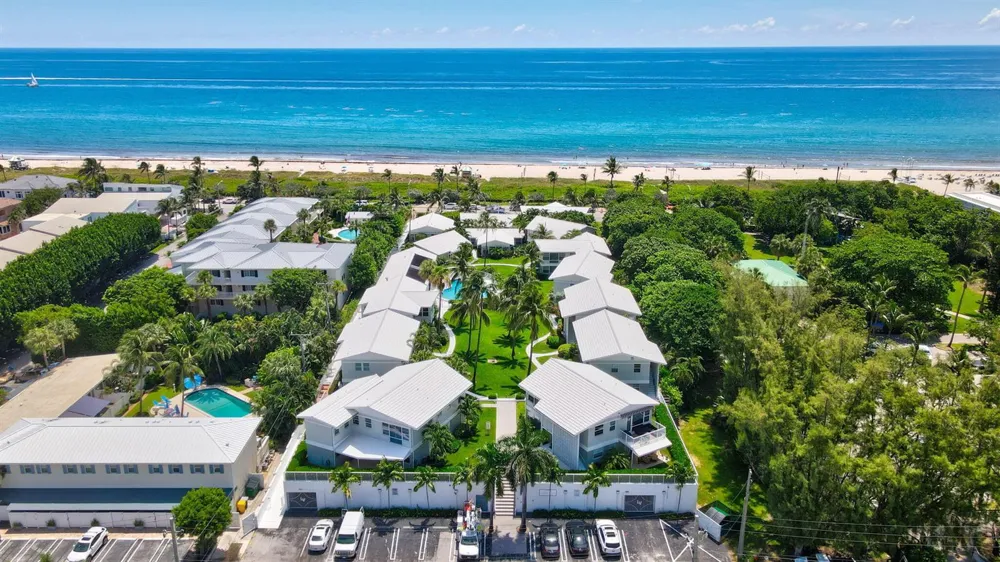320 S OCEAN BOULEVARD #LP Delray Beach, FL 33483