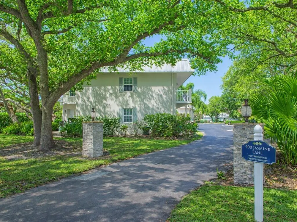 900 Jasmine Lane Vero Beach, FL 32963