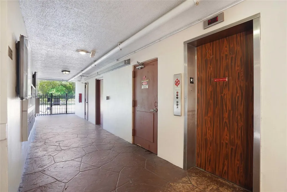 2650 NW 49th Avenue #320 Lauderdale Lakes, FL 33313