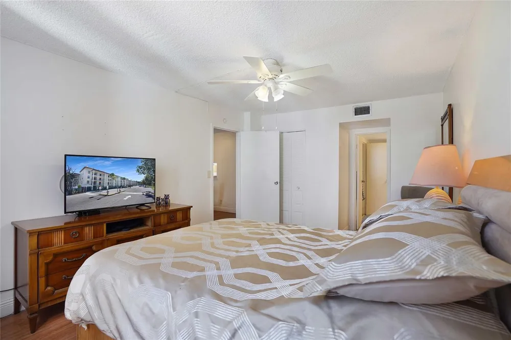 2650 NW 49th Avenue #320 Lauderdale Lakes, FL 33313