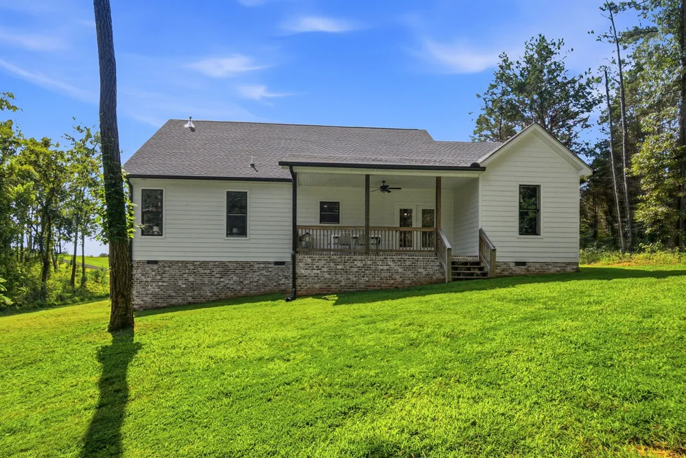 2341 Tom Austin Hwy Greenbrier, TN 37073